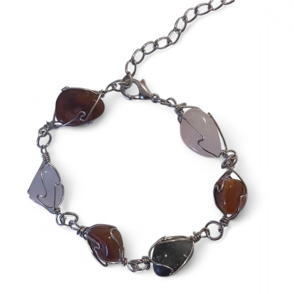 🎀3/$25🎀 Handmade Silver Wire Wrap Crystal Stone Bracelet
